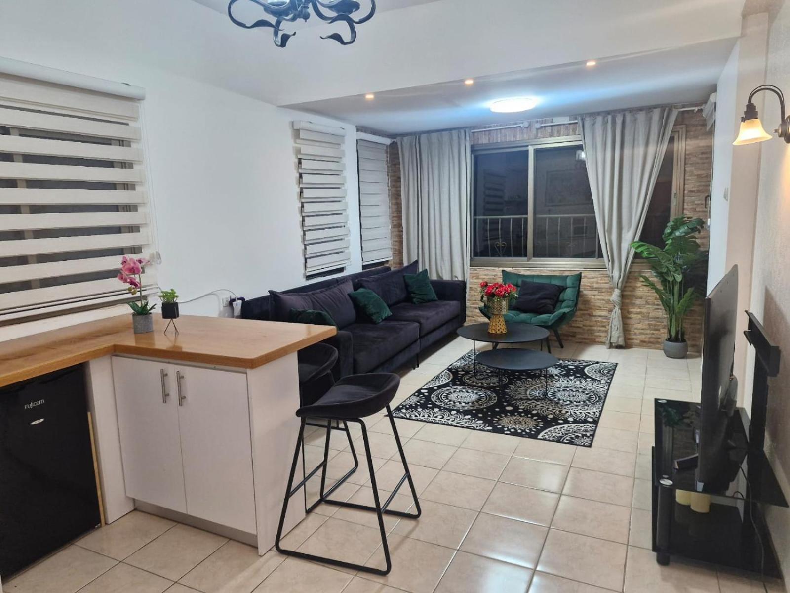 Laila Home 4 Хайфа Екстер'єр фото