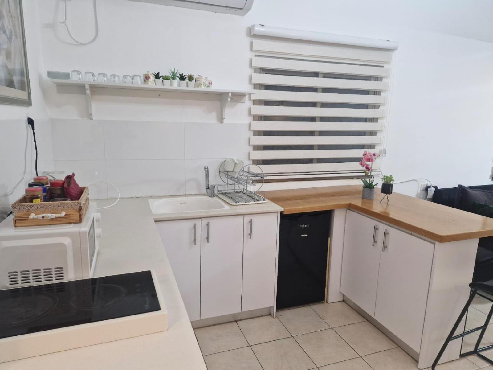 Laila Home 4 Хайфа Екстер'єр фото