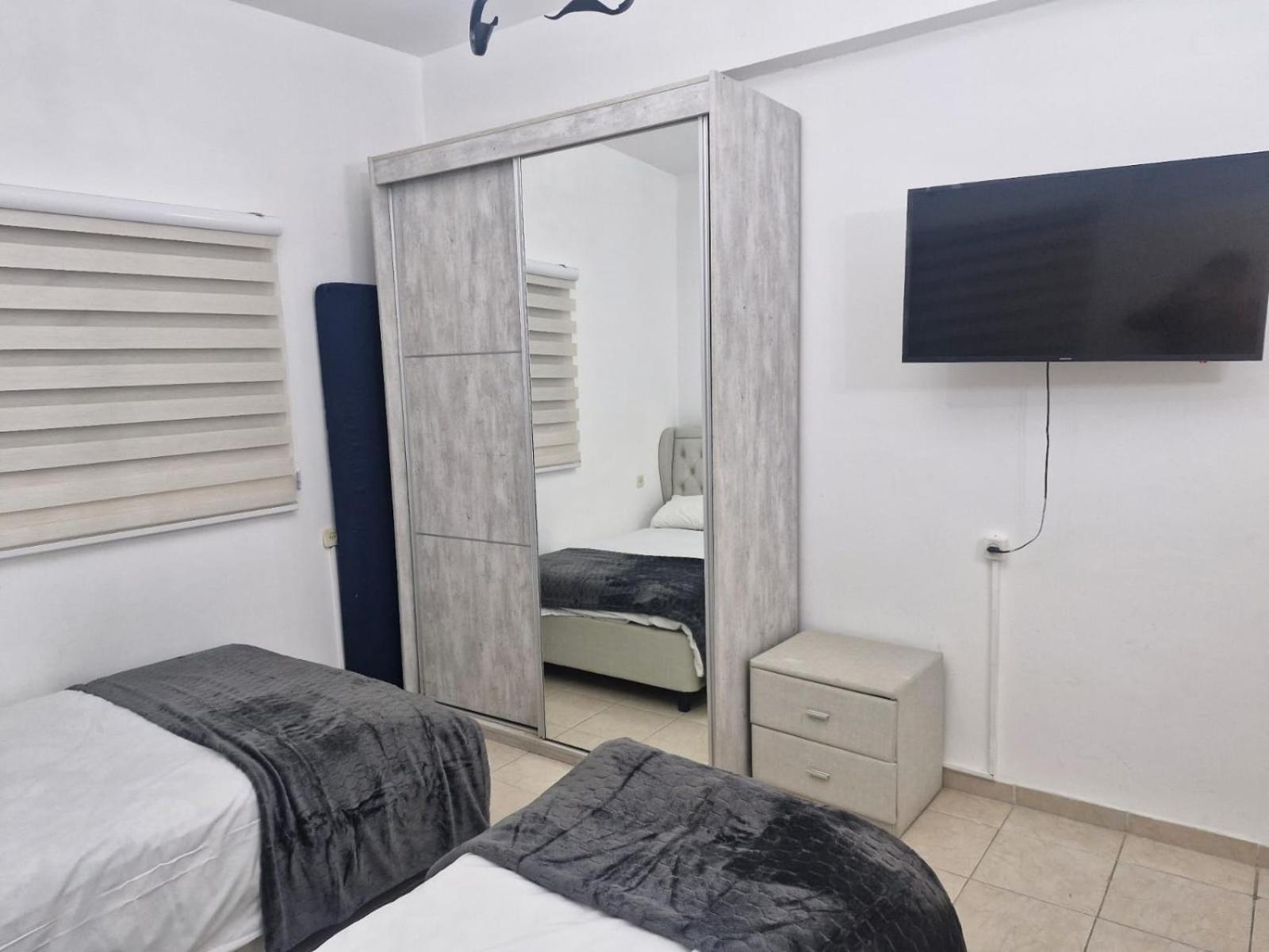 Laila Home 4 Хайфа Екстер'єр фото