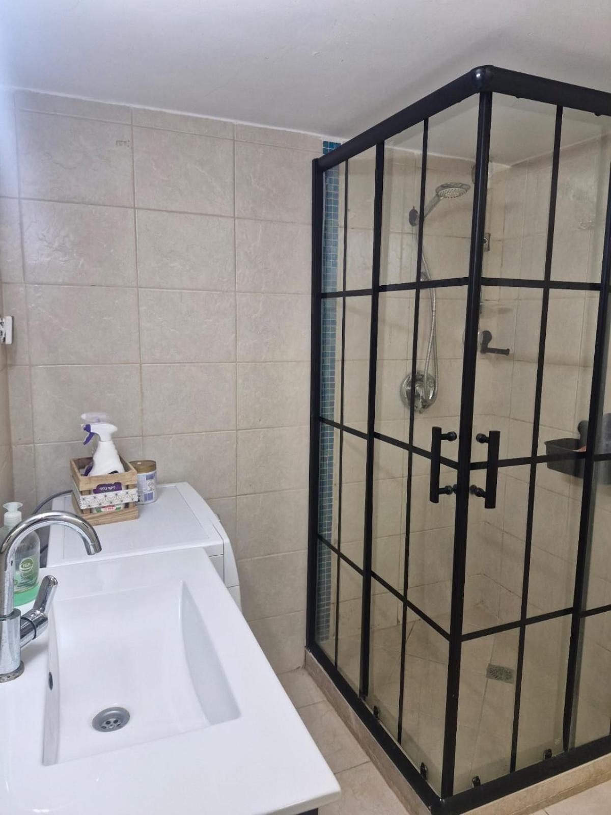 Laila Home 4 Хайфа Екстер'єр фото